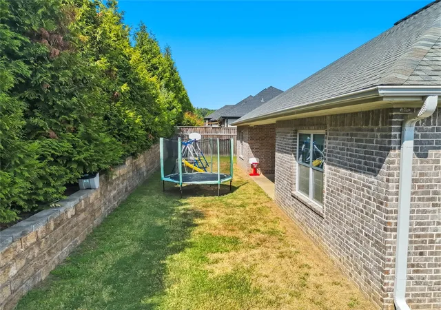 Photo 4 of Single family home for sale at 1421 Colonel Mcneil, Prairie Grove, AR 72753 | MLS# 2631965 | Listing updated on 2026-08-29