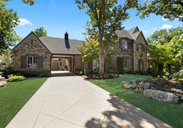 Photo 2 of Single family home for sale at 710 W 107th Place S, Jenks, OK 74037 | MLS# 2631887 | Listing updated on 2026-09-08