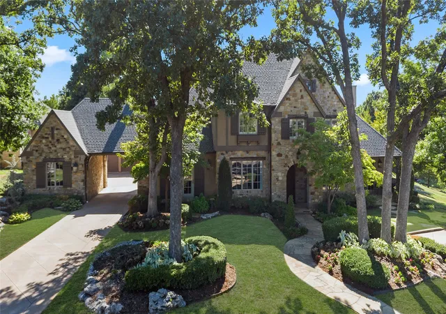 Photo 3 of Single family home for sale at 710 W 107th Place S, Jenks, OK 74037 | MLS# 2631887 | Listing updated on 2026-09-08