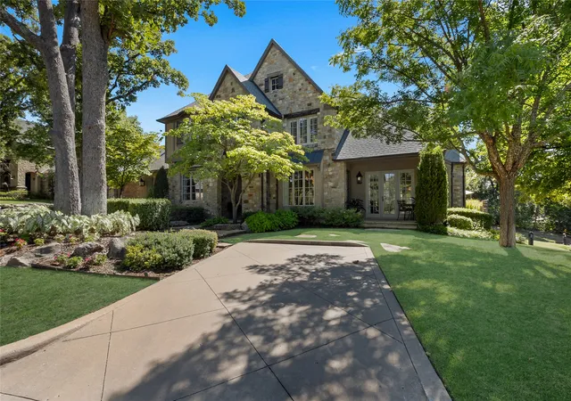 Photo 3 of Single family home for sale at 710 W 107th Place S, Jenks, OK 74037 | MLS# 2631887 | Listing updated on 2026-09-08