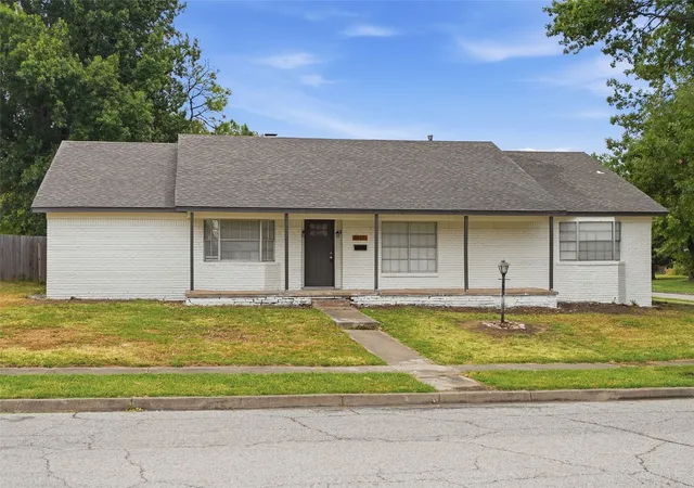 Photo 4 of Single family home for sale at 2617 S 90Th East Ave, Tulsa, OK 74129 | MLS# 2632033 | Listing updated on 2026-08-31