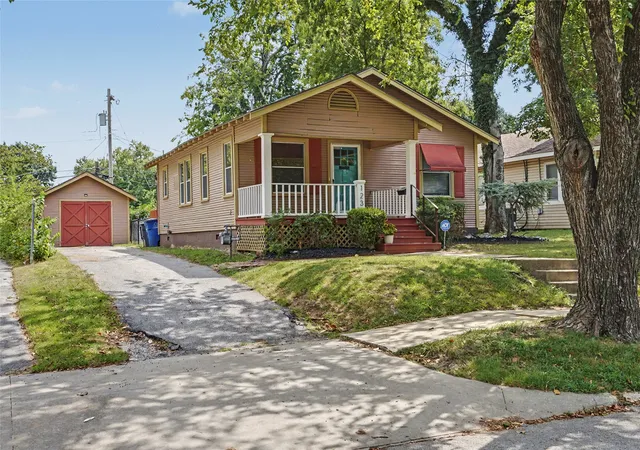 Photo 2 of Sale Pending at 1231 S Florence Ave, Tulsa, OK 74104 | MLS# 2631152 | Listing updated on 2026-09-02