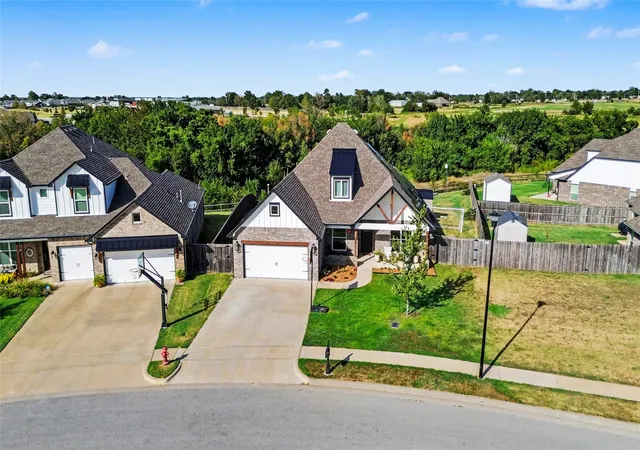 Photo 3 of Single family home for sale at 11925 N 131st Eastavenue, Collinsville, OK 74021 | MLS# 2632060 | Listing updated on 2026-08-29