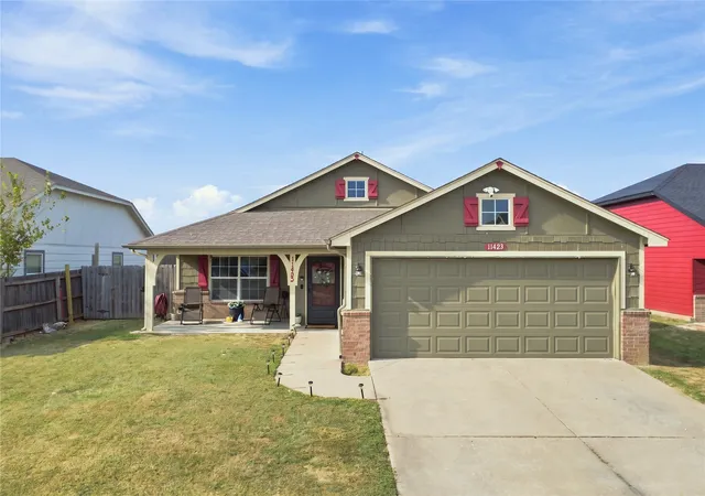 Photo 1 of Sale Pending at 11423 E 110th Pl N, Owasso, OK 74055 | MLS# 2631878 | Listing updated on 2026-10-04