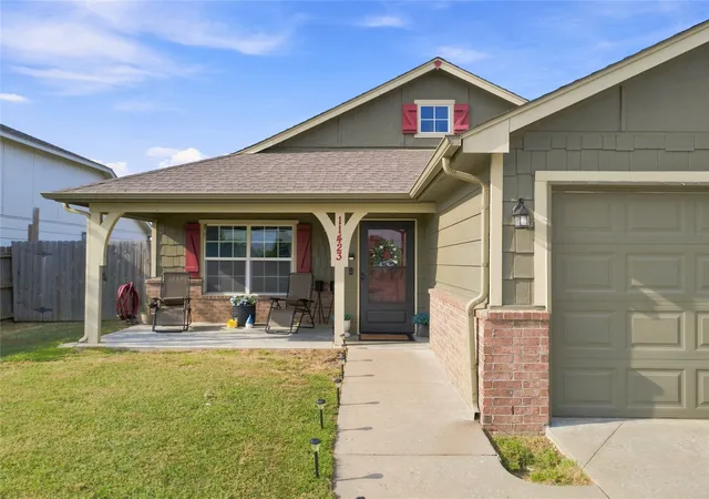 Photo 2 of Sale Pending at 11423 E 110th Pl N, Owasso, OK 74055 | MLS# 2631878 | Listing updated on 2026-10-04