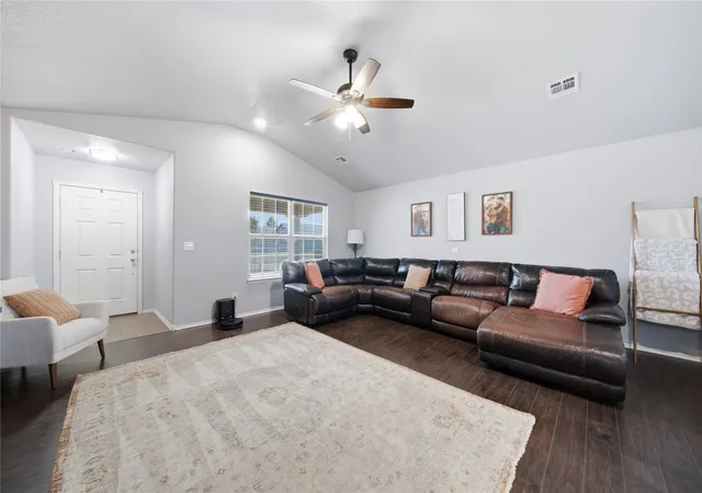 Photo 3 of Sale Pending at 11423 E 110th Pl N, Owasso, OK 74055 | MLS# 2631878 | Listing updated on 2026-10-04