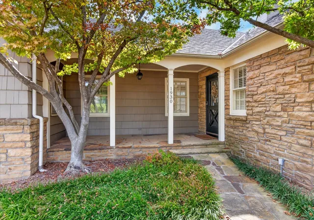 Photo 1 of Single family home for sale at 1930 Southview Ave, Bartlesville, OK 74003 | MLS# 2631180 | Listing updated on 2026-08-31