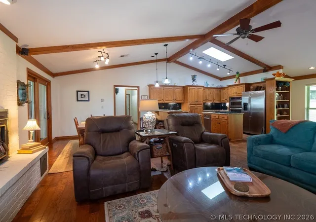 Photo 4 of Single family home for sale at 8567 Lake View Dr, Kingston, OK 73439 | MLS# 2632079 | Listing updated on 2026-08-29