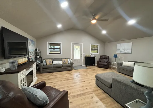 Photo 3 of Single family home for sale at 32820 E 713 Rd, Wagoner, OK 74467 | MLS# 2630598 | Listing updated on 2026-08-29