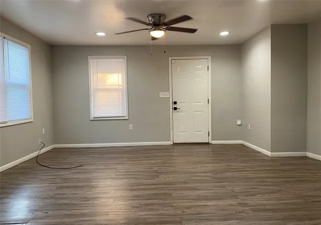 Photo 4 of Single family home for sale at 405 S 60Th Westavenue, Tulsa, OK 74127 | MLS# 2631898 | Listing updated on 2026-09-02