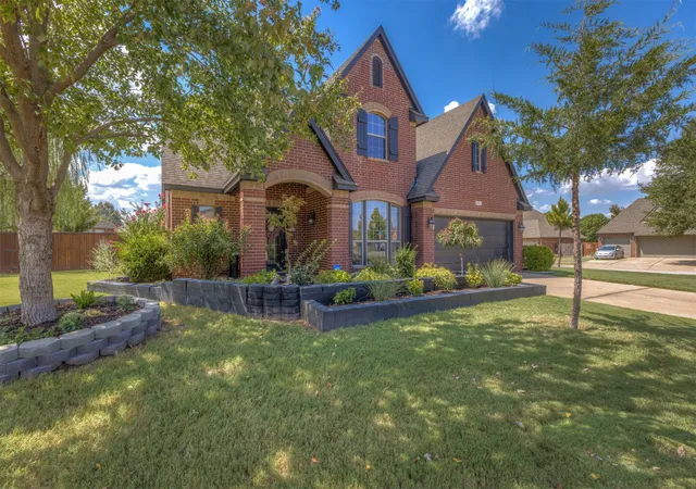 Photo 3 of Sale Pending at 3000 S Tamarack Ave, Broken Arrow, OK 74012 | MLS# 2632113 | Listing updated on 2026-09-05