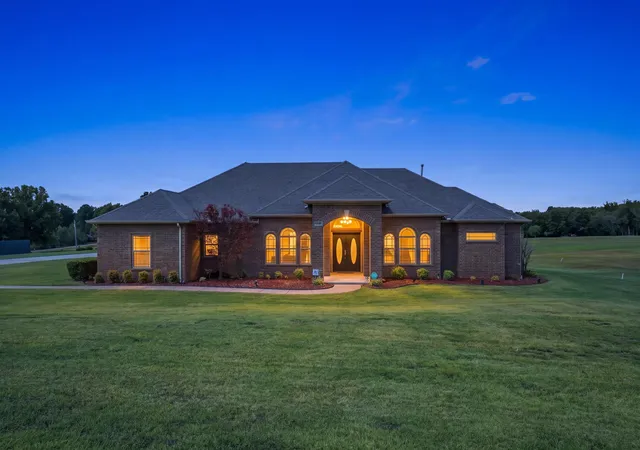 Photo 1 of Single family home for sale at 1640 W Harris Rd W, Muskogee, OK 74401 | MLS# 2631977 | Listing updated on 2026-09-11