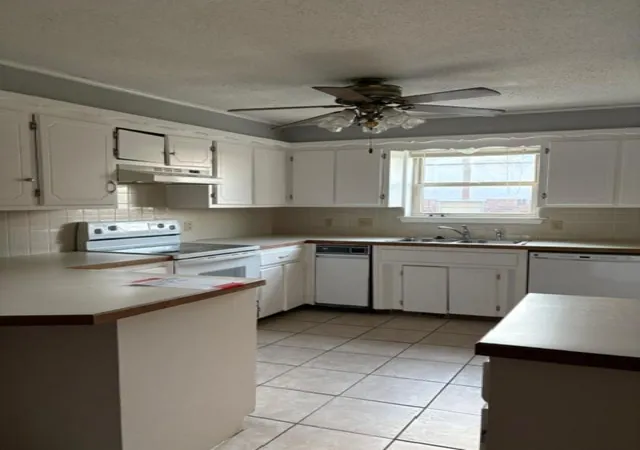 Photo 3 of Single family home for sale at 127 Meadowview St, Mannford, OK 74044 | MLS# 2632116 | Listing updated on 2026-08-30