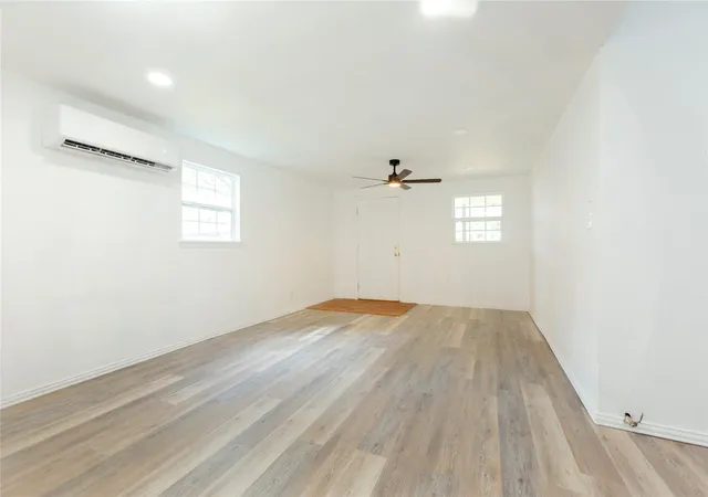 Photo 3 of Single family home for sale at 214 W Ada Ave, Wilburton, OK 74578 | MLS# 2632127 | Listing updated on 2026-09-09
