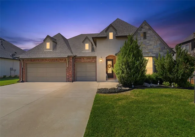 Photo 1 of Single family home for sale at 12924 S 2nd Pl, Jenks, OK 74037 | MLS# 2632135 | Listing updated on 2026-09-14
