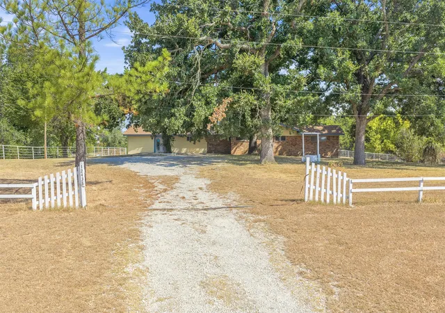 Photo 1 of Single family home for sale at 12438 Campbell Rd, Marietta, OK 73448 | MLS# 2631906 | Listing updated on 2026-09-02