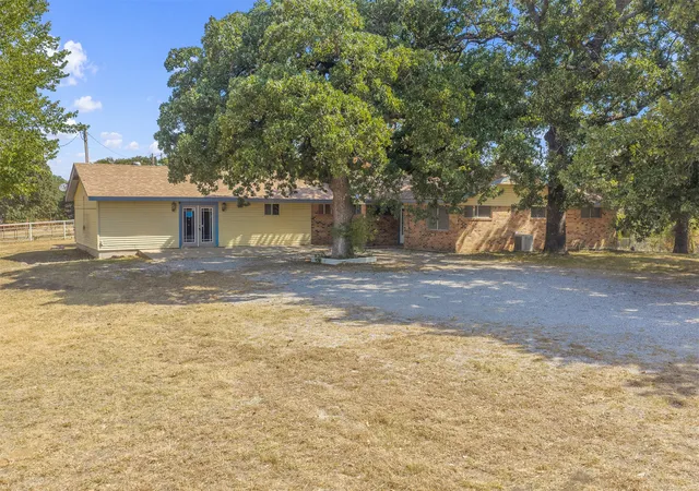 Photo 2 of Single family home for sale at 12438 Campbell Rd, Marietta, OK 73448 | MLS# 2631906 | Listing updated on 2026-09-02