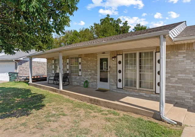 Photo 2 of Sale Pending at 104 E Pine Ct, Skiatook, OK 74070 | MLS# 2632147 | Listing updated on 2026-09-02