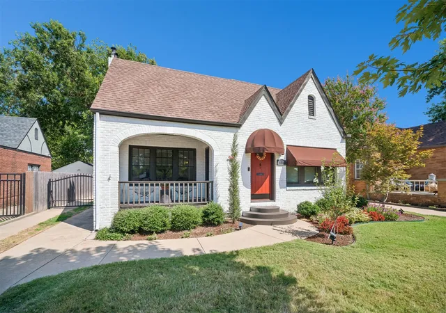 Photo 2 of Sale Pending at 1615 S Florence Pl, Tulsa, OK 74104 | MLS# 2632141 | Listing updated on 2026-09-04