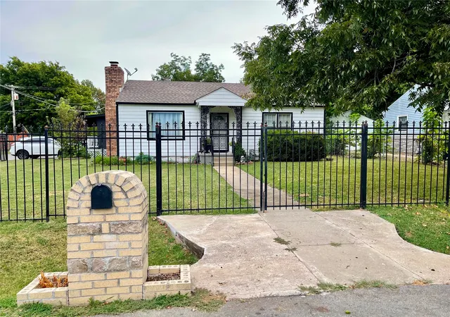 Single family home for sale at 1649 N Columbia Pl, Tulsa, OK 74110 | MLS# 2632150
