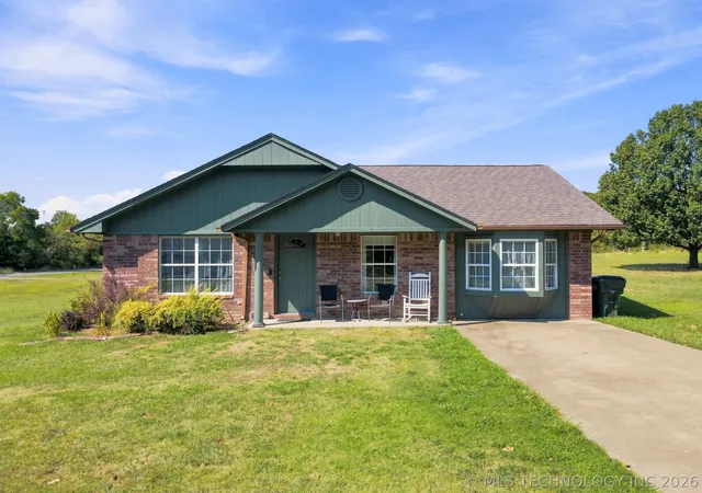 Photo 1 of Single family home for sale at 608 Pine St, Henryetta, OK 74437 | MLS# 2630088 | Listing updated on 2026-08-30