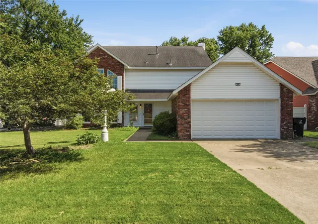 Photo 3 of Sale Pending at 103 W Quanah Ct, Broken Arrow, OK 74011 | MLS# 2632159 | Listing updated on 2026-09-11