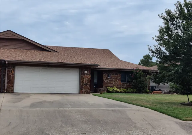 Photo 1 of Single family home for sale at 826 Se Quail Ridge Rd, Bartlesville, OK 74006 | MLS# 2627526 | Listing updated on 2026-08-30