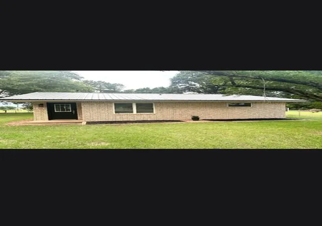 Photo 1 of Single family home for sale at 616 Sw B, Antlers, OK 74523 | MLS# 2632008 | Listing updated on 2026-09-03