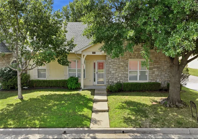 Photo 1 of Single family home for sale at 8212 E 74th Ct, Tulsa, OK 74133 | MLS# 2632164 | Listing updated on 2026-09-08