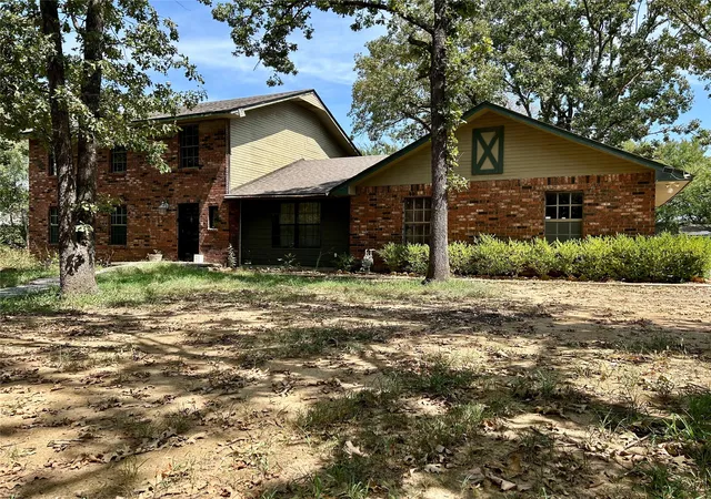 Photo 3 of Sale Pending at 8219 S 56th Westavenue, Tulsa, OK 74131 | MLS# 2632155 | Listing updated on 2026-10-01