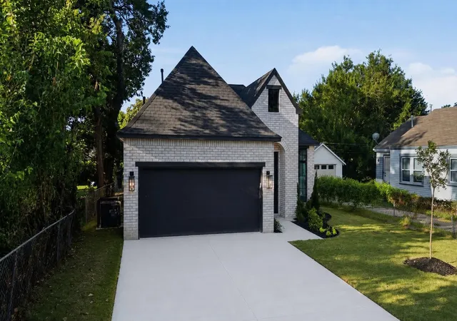Photo 2 of Single family home for sale at 346 E Zion Pl, Tulsa, OK 74106 | MLS# 2632134 | Listing updated on 2026-09-07