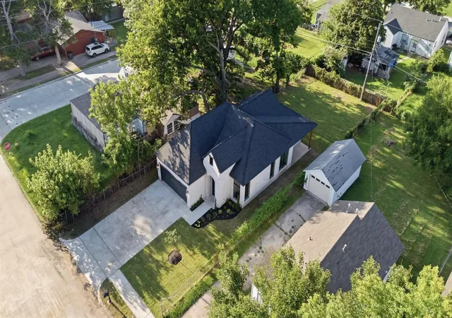 Photo 3 of Single family home for sale at 346 E Zion Pl, Tulsa, OK 74106 | MLS# 2632134 | Listing updated on 2026-09-07