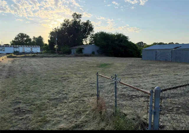 Photo 3 of Sale Pending at 1810 S 155th West Ave S, Sand Springs, OK 74063 | MLS# 2632175 | Listing updated on 2026-08-31
