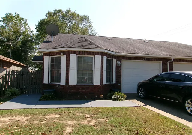 Photo 1 of Sale Pending at 103 Cary, Muskogee, OK 74403 | MLS# 2632100 | Listing updated on 2026-09-09