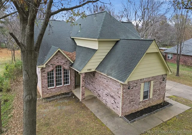 Photo 3 of Sale Pending at 23429 King St, Broken Arrow, OK 74014 | MLS# 2632186 | Listing updated on 2026-09-11