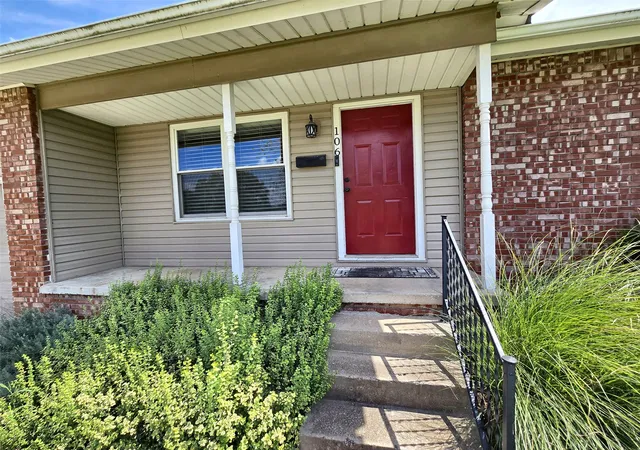 Photo 2 of Single family home for sale at 106 W 31 Pl S, Sand Springs, OK 74063 | MLS# 2632128 | Listing updated on 2026-09-19