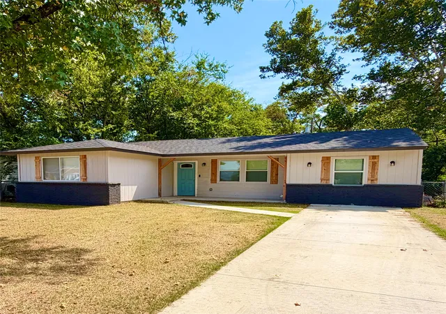Photo 1 of Single family home for sale at 19552 E 1st Pl, Tulsa, OK 74108 | MLS# 2632193 | Listing updated on 2026-08-31