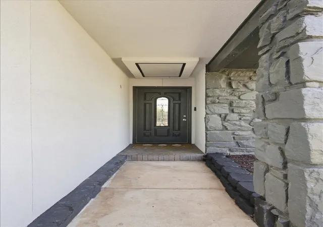 Photo 3 of Single family home for sale at 2912 S 123Rd East Ave, Tulsa, OK 74129 | MLS# 2632205 | Listing updated on 2026-08-31
