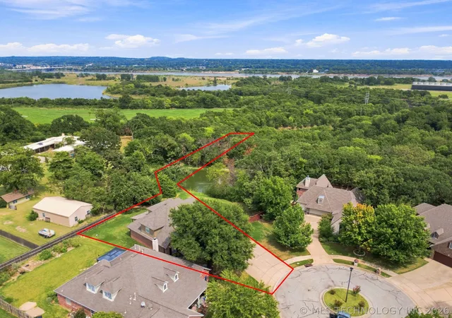 Photo 3 of Single family home for sale at 325 E 112th Street S, Jenks, OK 74037 | MLS# 2631864 | Listing updated on 2026-09-14