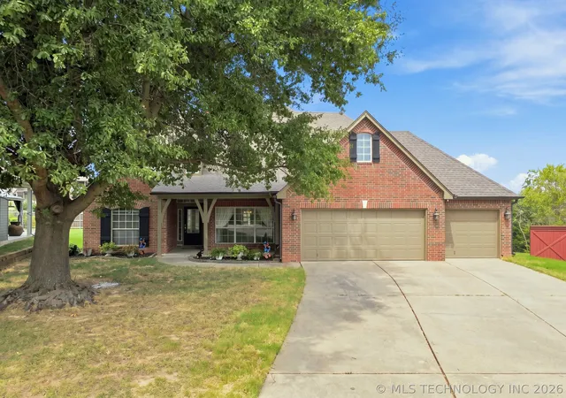 Photo 4 of Single family home for sale at 325 E 112th Street S, Jenks, OK 74037 | MLS# 2631864 | Listing updated on 2026-09-14