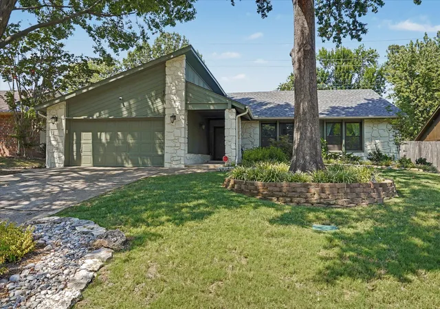 Photo 1 of Sale Pending at 7415 E 77th Street, Tulsa, OK 74133 | MLS# 2632253 | Listing updated on 2026-09-08