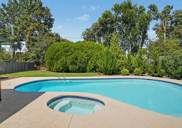 Photo 3 of Sale Pending at 7415 E 77th Street, Tulsa, OK 74133 | MLS# 2632253 | Listing updated on 2026-09-08