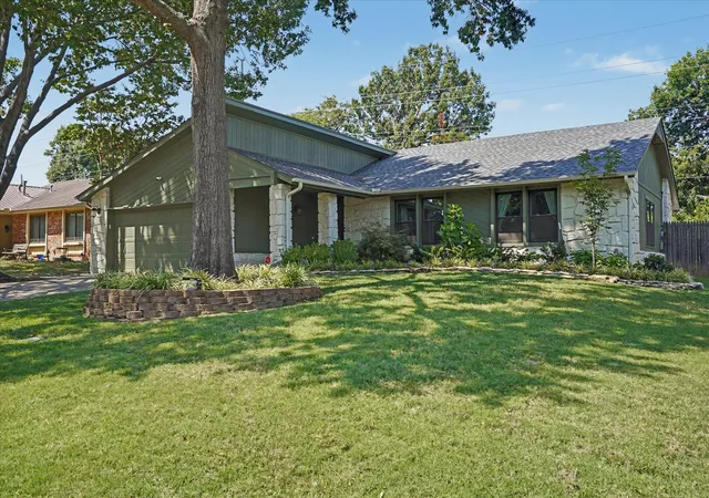 Photo 4 of Sale Pending at 7415 E 77th Street, Tulsa, OK 74133 | MLS# 2632253 | Listing updated on 2026-09-08
