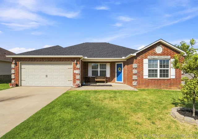 Photo 1 of Sale Pending at 23284 S Jewell Dr, Claremore, OK 74019 | MLS# 2632232 | Listing updated on 2026-09-10