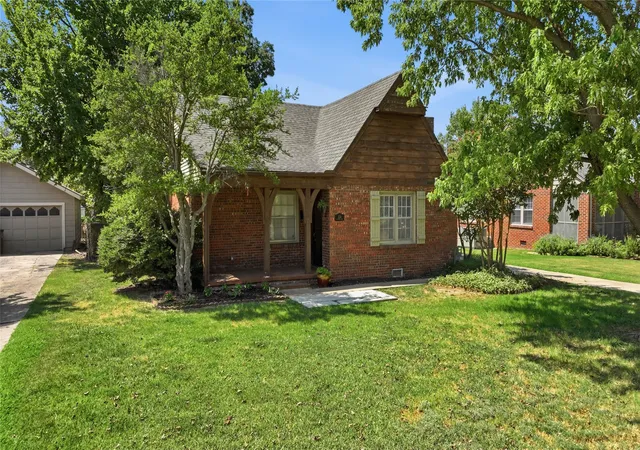 Photo 1 of Single family home for sale at 1134 S Oswego Ave, Tulsa, OK 74112 | MLS# 2632217 | Listing updated on 2026-09-07