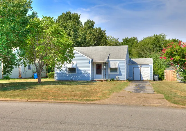 Photo 4 of Sale Pending at 1708 S Louisville Ave, Tulsa, OK 74112 | MLS# 2632266 | Listing updated on 2026-09-03