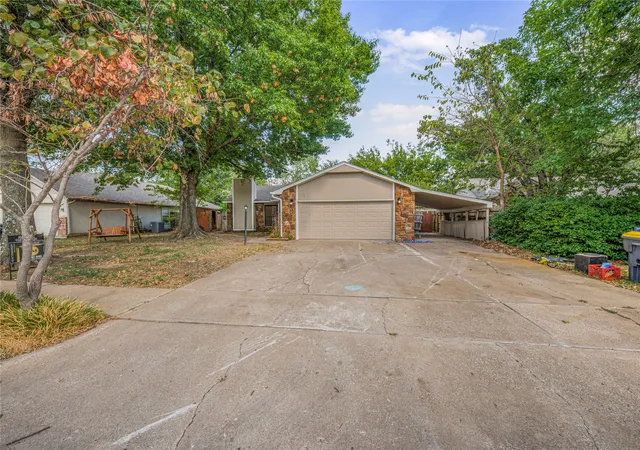 Photo 2 of Single family home for sale at 17703 S Tacoma St, Mounds, OK 74047 | MLS# 2632276 | Listing updated on 2026-10-20