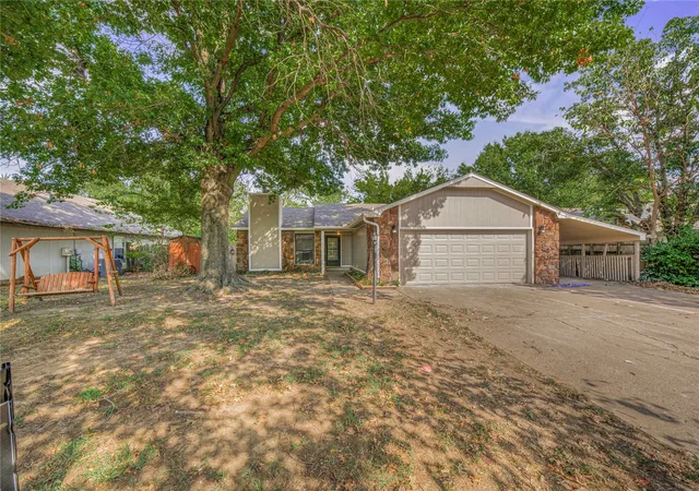 Photo 3 of Single family home for sale at 17703 S Tacoma St, Mounds, OK 74047 | MLS# 2632276 | Listing updated on 2026-10-01