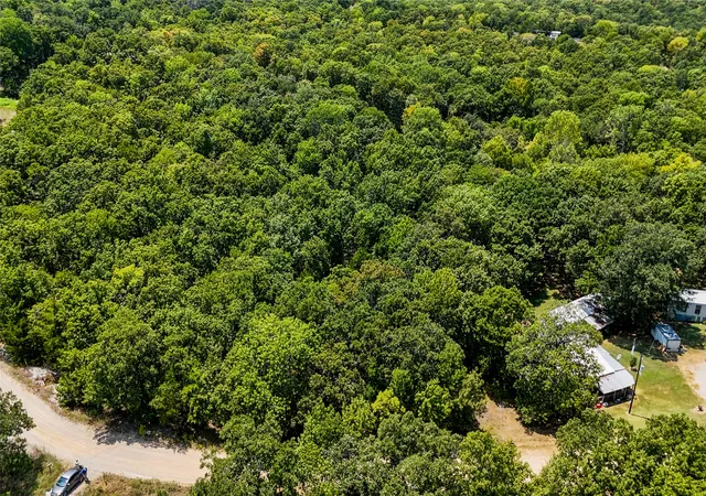 Photo 3 of Sale Pending at 126 Lilac Ln, Mead, OK 73449 | MLS# 2632302 | Listing updated on 2026-09-14