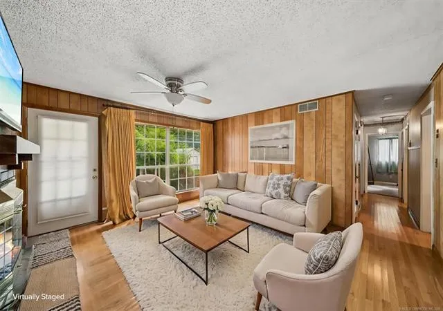 Photo 2 of Sale Pending at 525 N 44 Avenue, Tulsa, OK 74127 | MLS# 2632311 | Listing updated on 2026-09-07